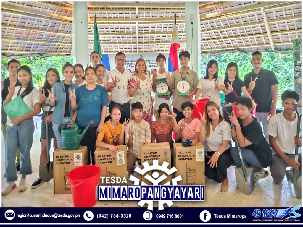 TESDA Marinduque Distributes Over 300 Toolkits to Graduates